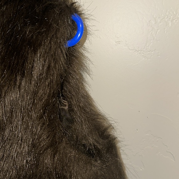 Kenar Brown Shaggy Chocolate Hooded Faux Fur Vest Satin Lined 2000’s Size Large - Picture 4 of 8